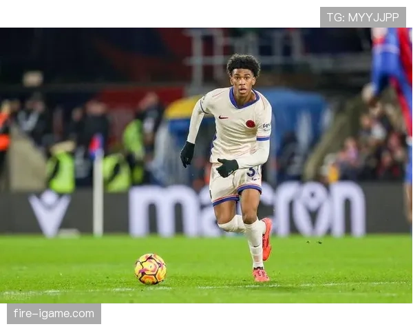 西甲黄潜新时代：新帅上任激发青春风暴，年轻球员闪耀赛场