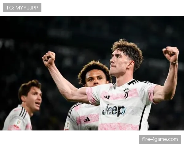 洛卡特利战术革新：重塑现代足球中场格局，表现惊艳引热议