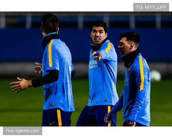 苏亚雷斯这嘴，球场上狠角色，下了场咋还像邻家大叔聊天一样？！