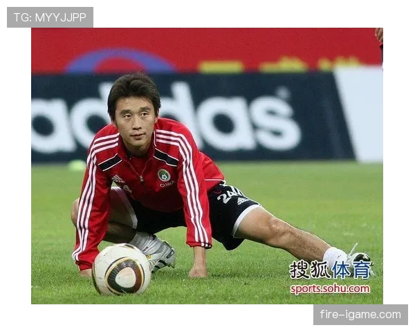 杨昊训练完直接啃鸡腿，这自律和放纵切换得也太丝滑了