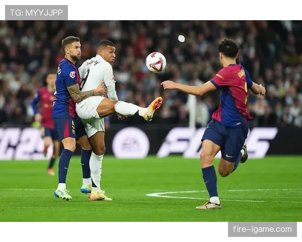 皇马赢球背后体系漏洞显现，当前阶段防守稳定性面临考验